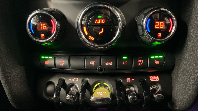 MINI Hatchback 135kW Cooper S Level 2 33kWh 3dr Auto Electric Hatchback